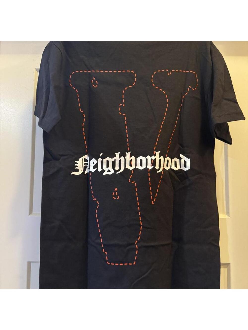 Vlone Neighborhood tee black with red skull tee, Size S